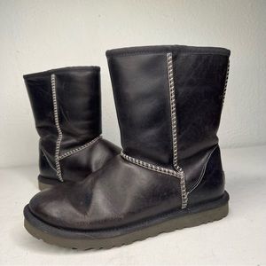 UGG black leather white stitching short boot